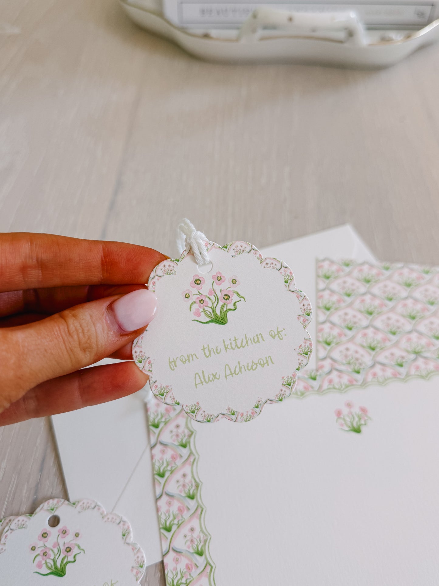 Pink & Green Trellis Scalloped Gift Tags (set of 25)